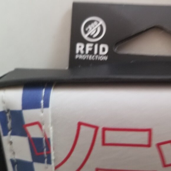 Sega Sonic The Hedgehog Bifold Wallet - Picture 6 of 7